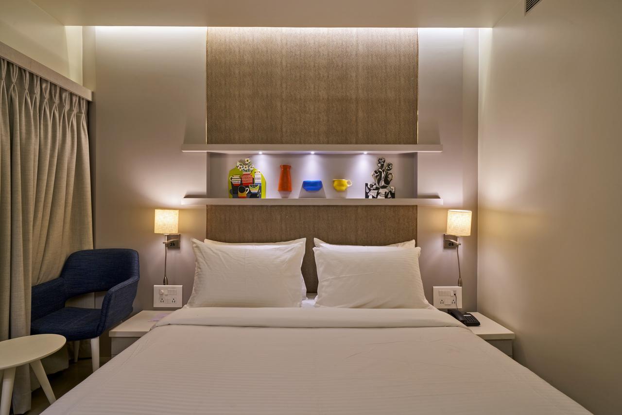 Hotel Atharv Top Rated Business Hotel In 콜라푸르 외부 사진