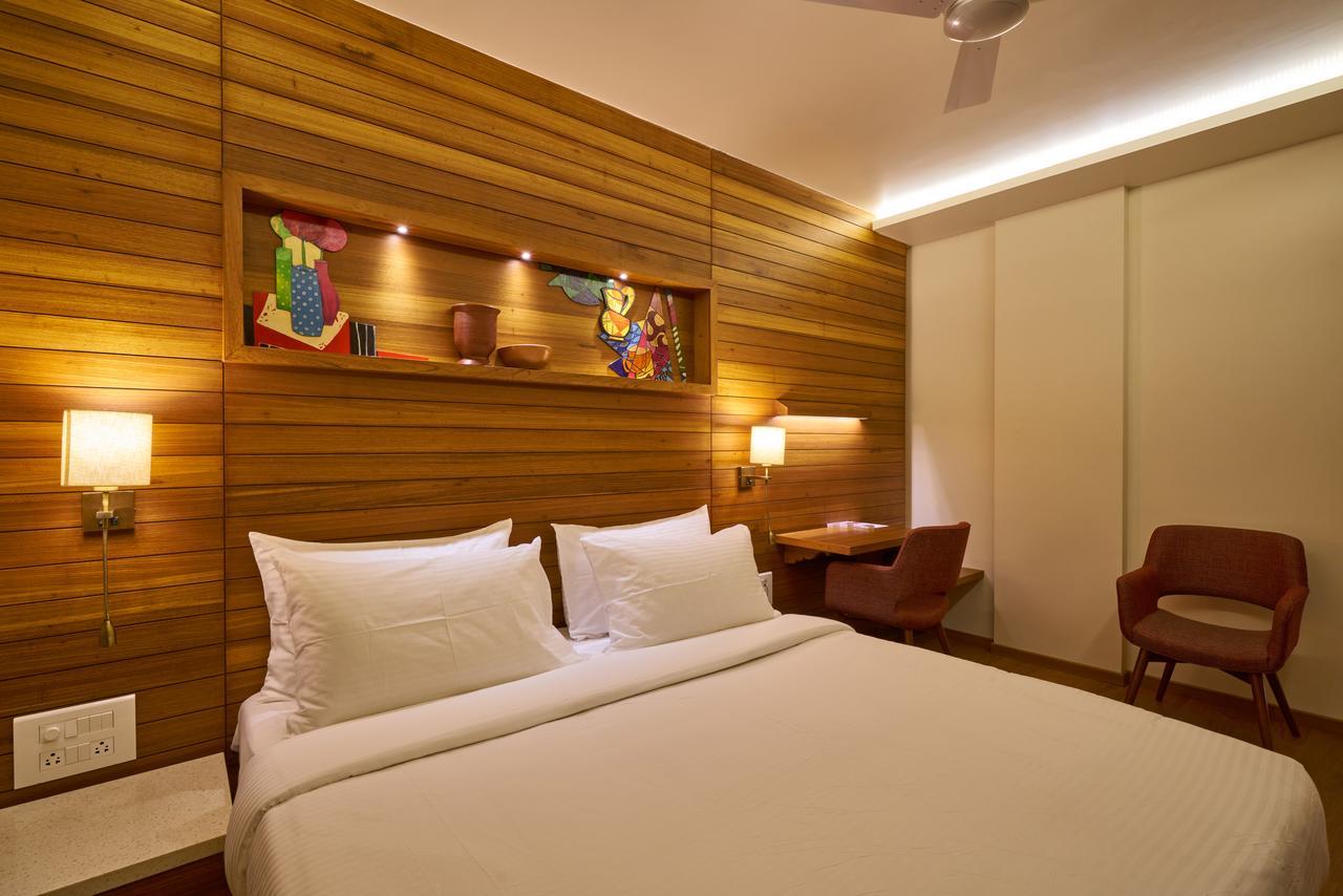 Hotel Atharv Top Rated Business Hotel In 콜라푸르 외부 사진